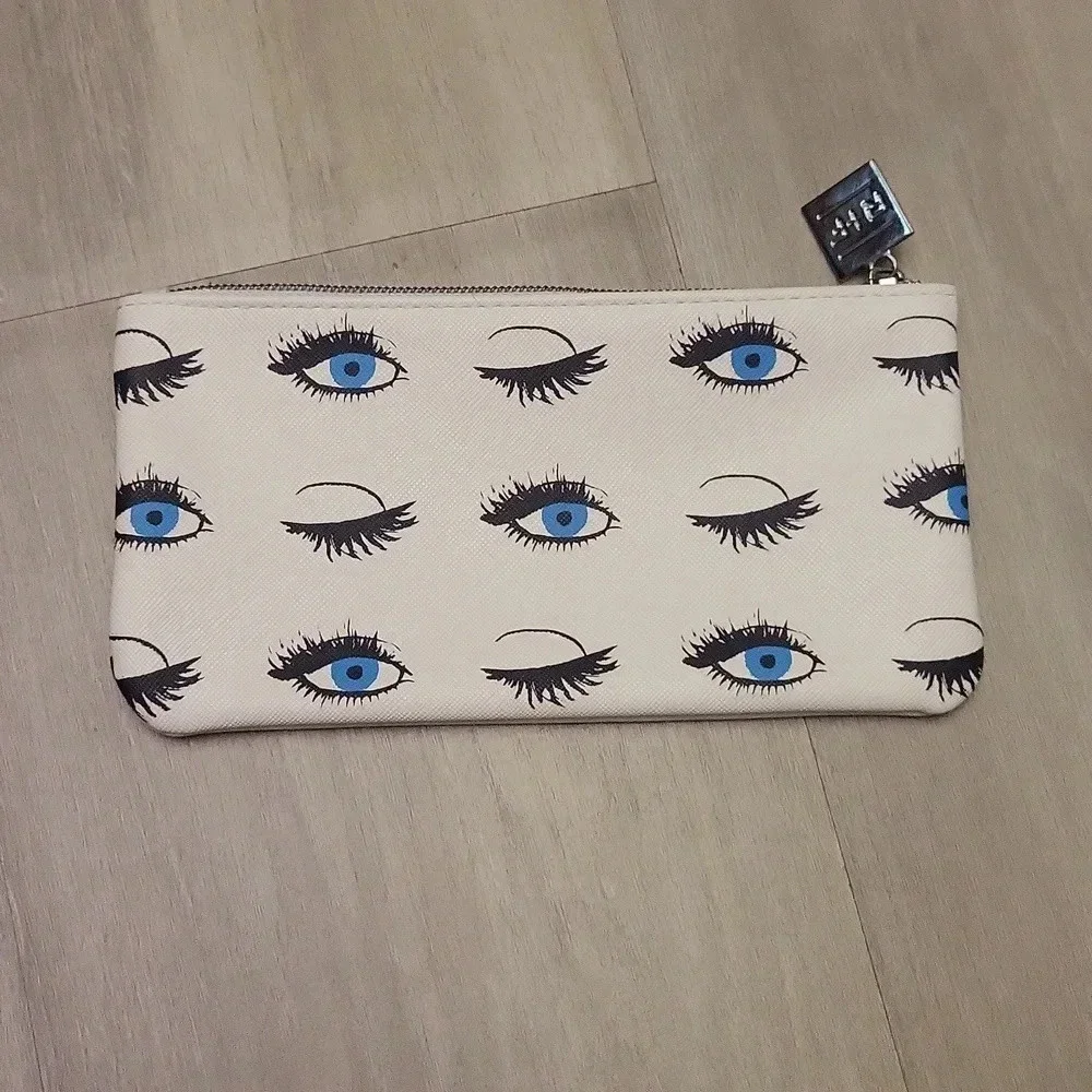 Rodan +‎ Fields Eye White Cosmetic Pouch